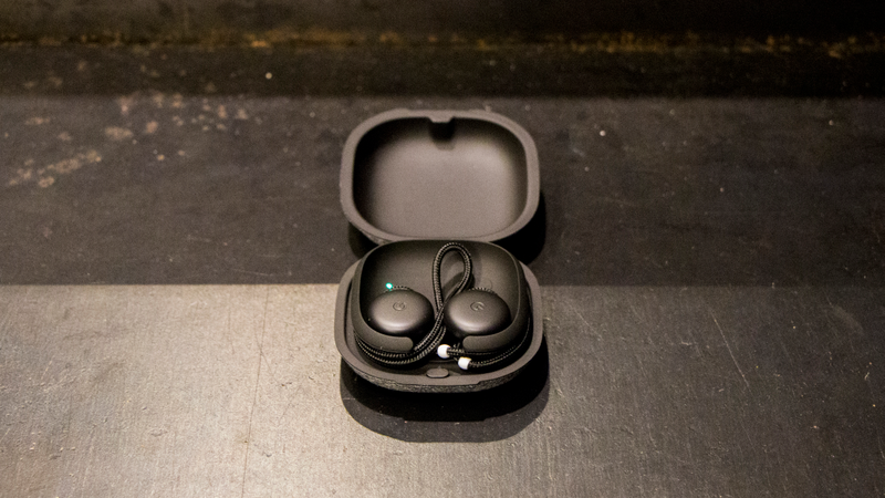 Illustration for article titled Google's Pixel Buds Aren't Even Close to Being Good